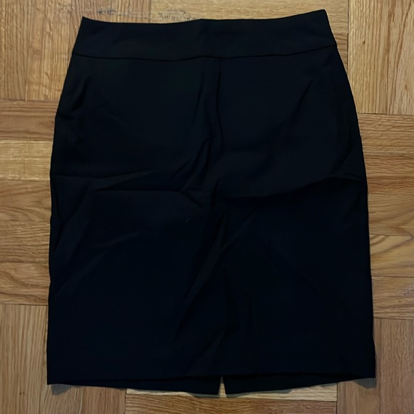 Banana Republic pencil skirt - Picture 1 of 2